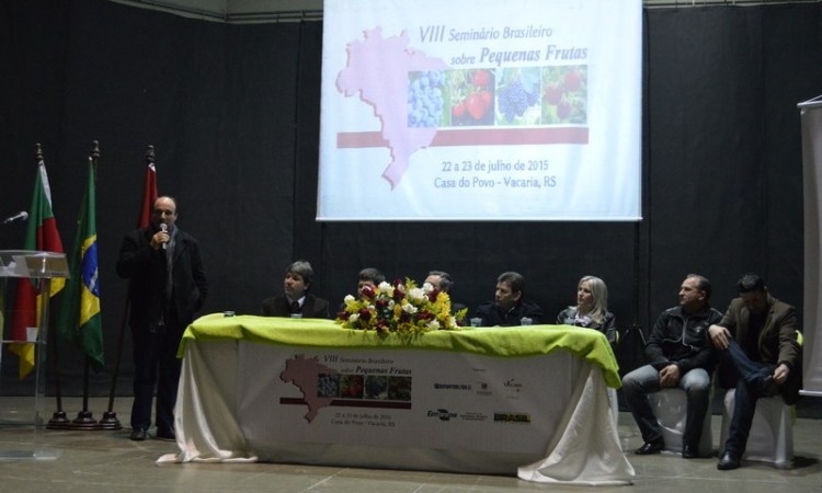 STR PRESENTE NO VIII SEMINÁRIO BRASILEIRO SOBRE PEQUENAS FRUTAS