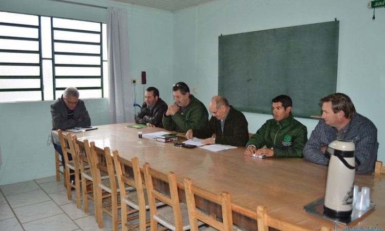 REUNIÃO TERMINA SEM ACORDO E VALOR DO SALÁRIO MÍNIMO RURAL SEGUE INDEFINIDO