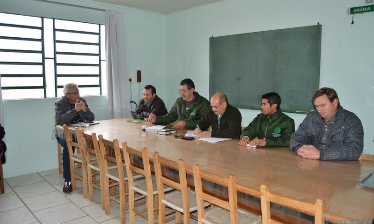 REUNIÃO TERMINA SEM ACORDO E VALOR DO SALÁRIO MÍNIMO RURAL SEGUE INDEFINIDO