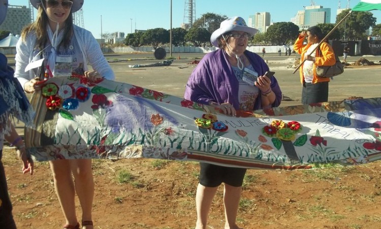 MULHERES DO STR NA MARCHA DAS MARGARIDAS 2015