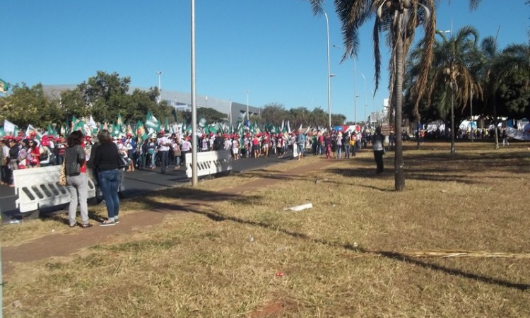 MULHERES DO STR NA MARCHA DAS MARGARIDAS 2015