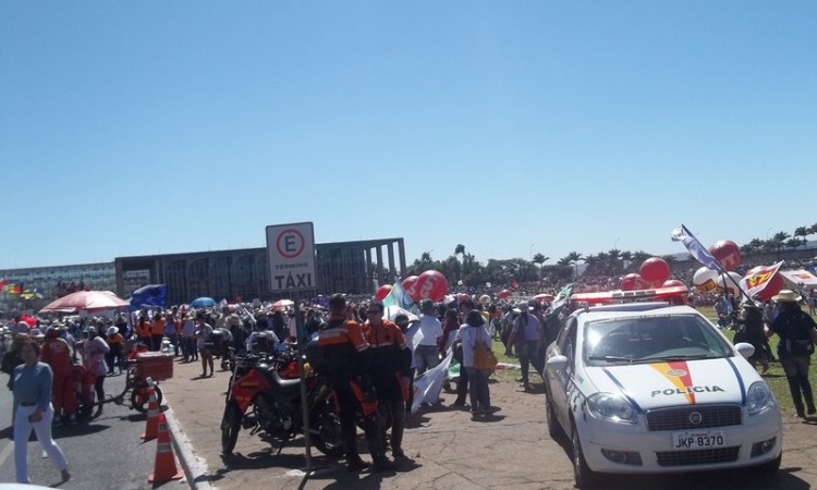 MULHERES DO STR NA MARCHA DAS MARGARIDAS 2015