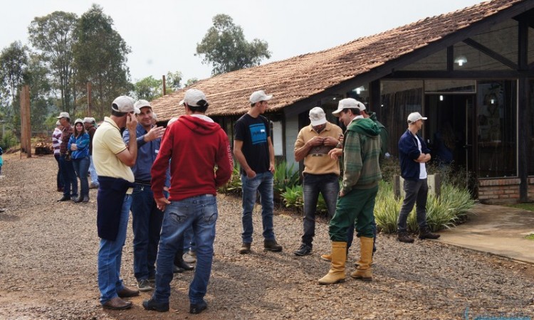 STR VISITA VIVEIRO DE NOGUEIRA-PECÃ EM CACHOEIRA DO SUL