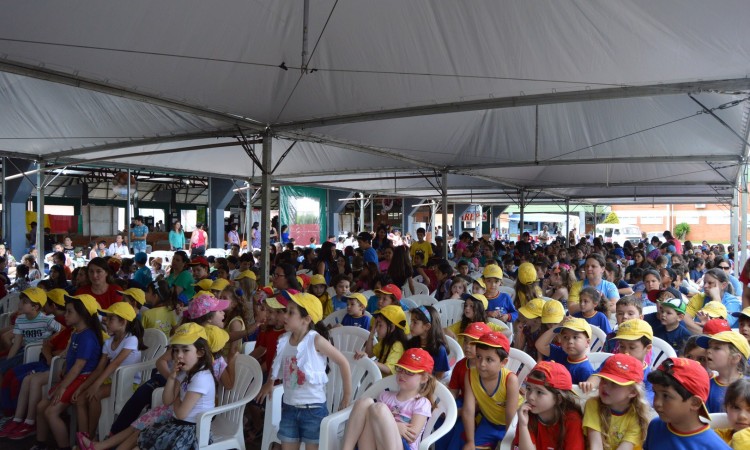 STR apoia concurso de redação da rede municipal de ensino