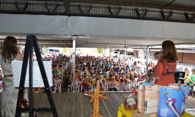 STR apoia concurso de redação da rede municipal de ensino